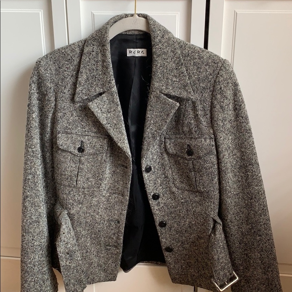 BCBG wool blazer with belt. Size 4 $60